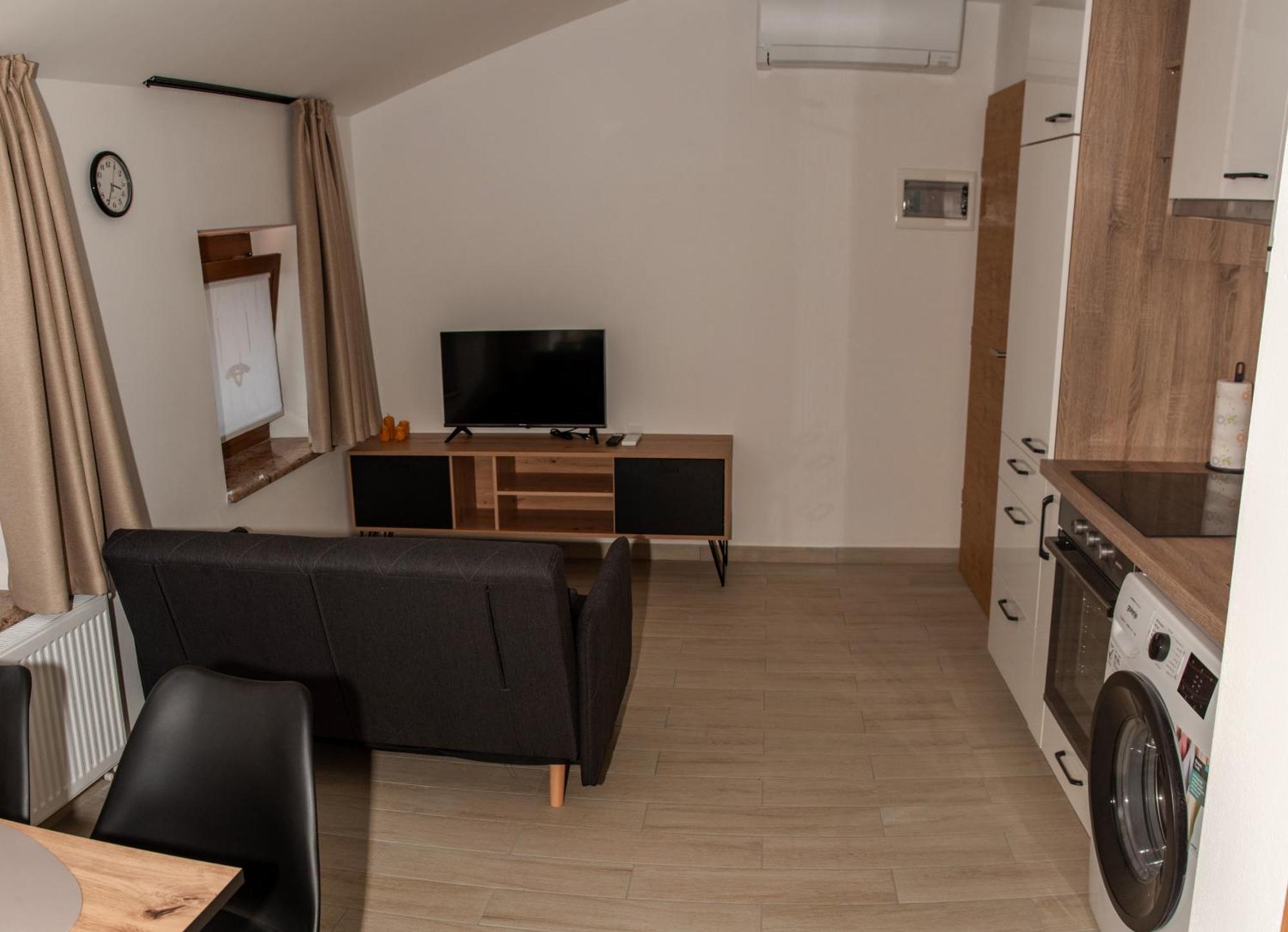 Apartmaji Tinta Kanal Ngoại thất bức ảnh
